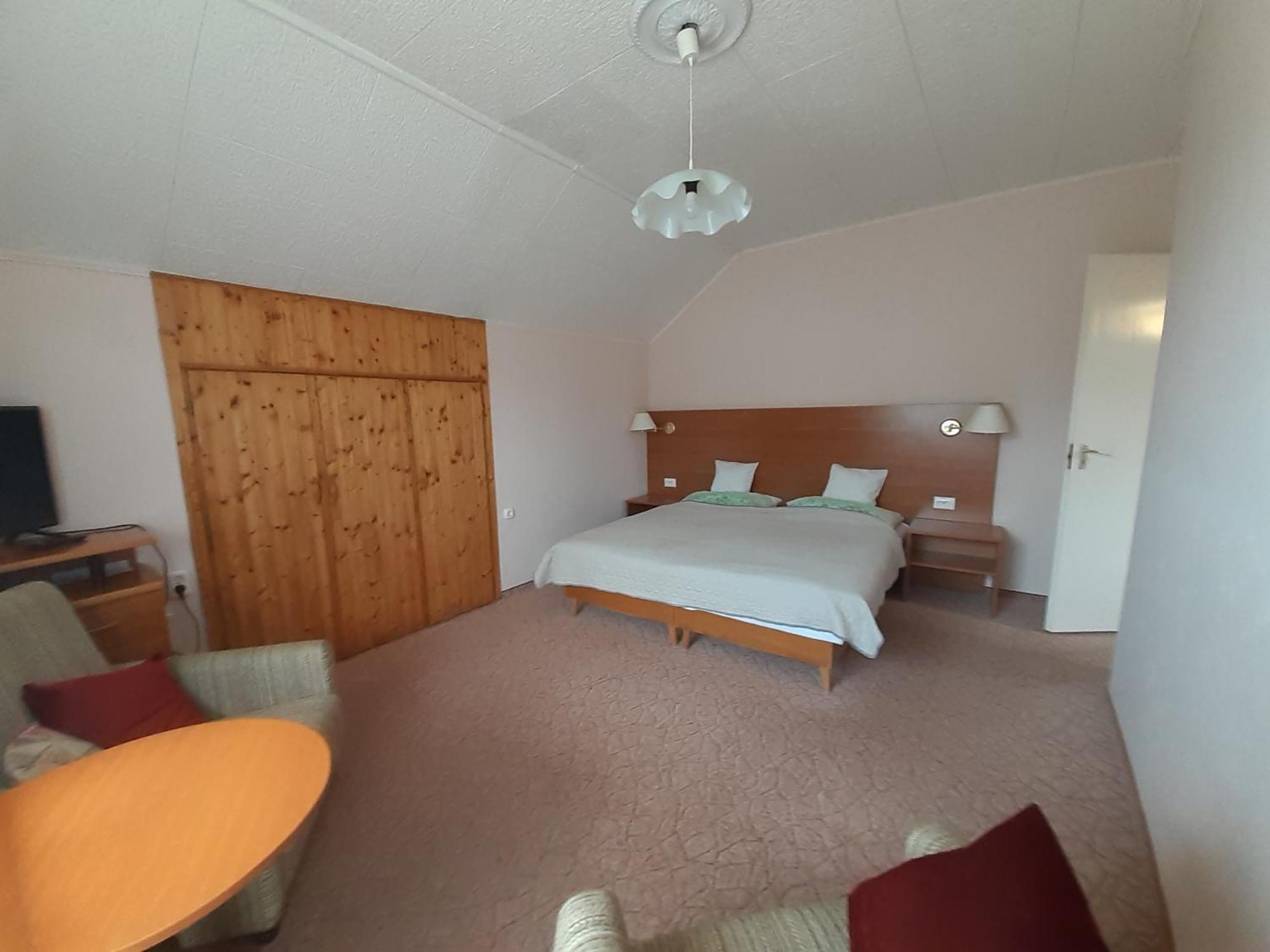 Viola House Hotell Hévíz Rom bilde
